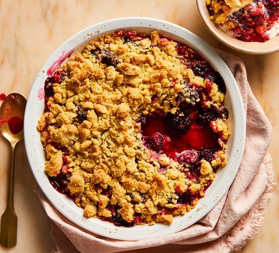 Crumble aux mûres et au miel